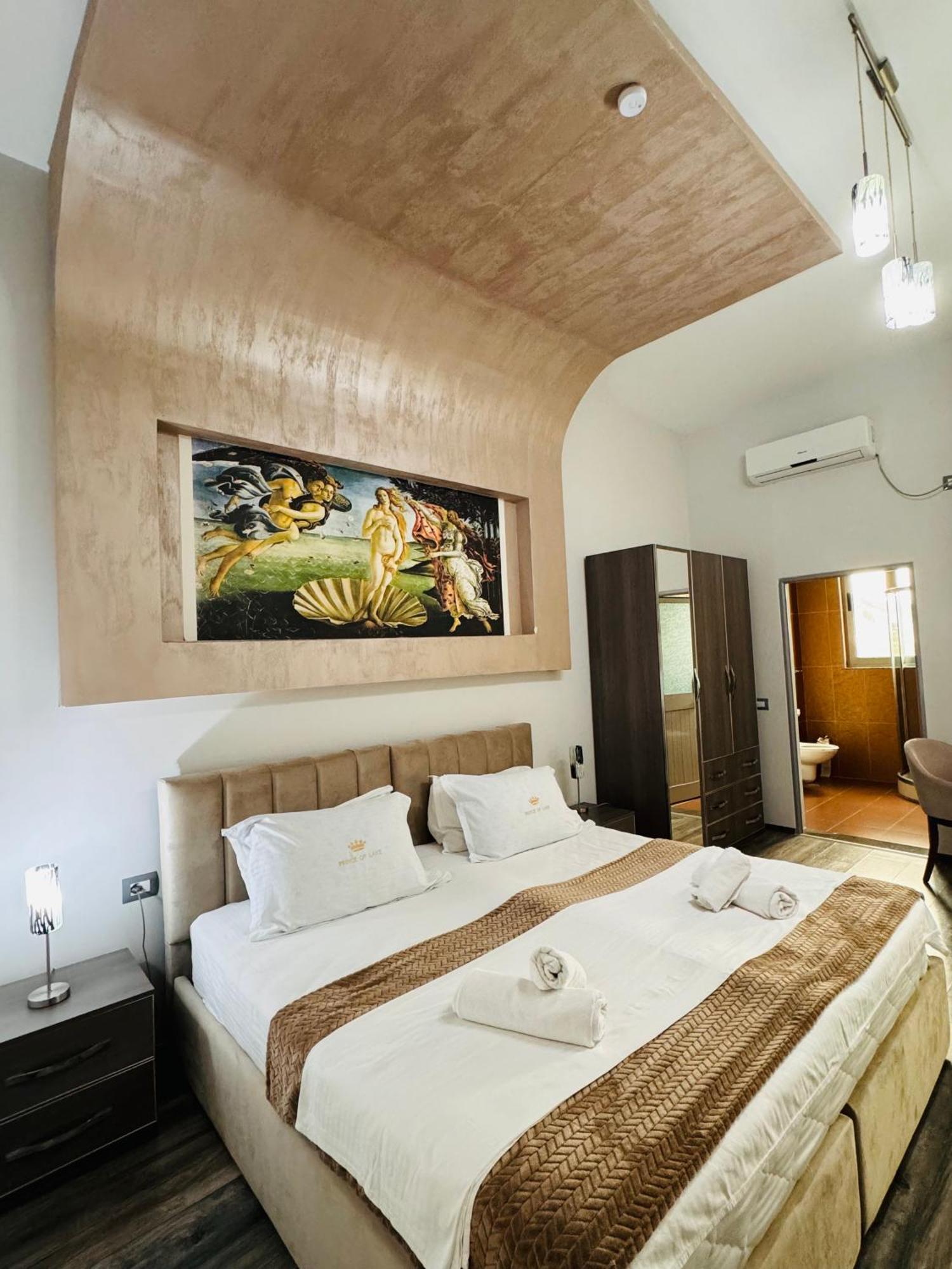 Prince Of Lake Hotel Shkoder Exterior photo