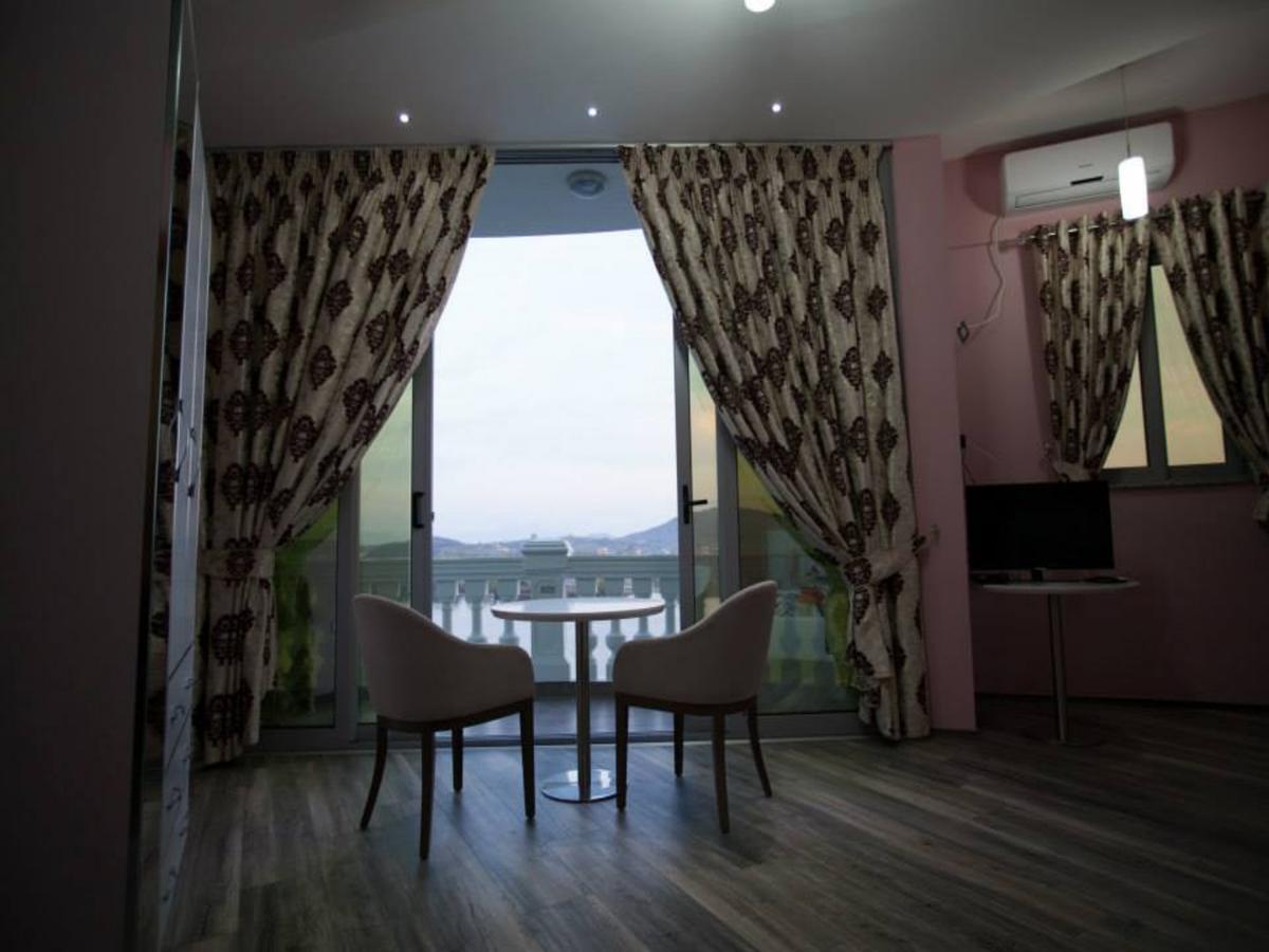 Prince Of Lake Hotel Shkoder Exterior photo