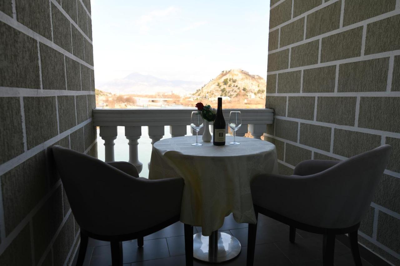 Prince Of Lake Hotel Shkoder Exterior photo